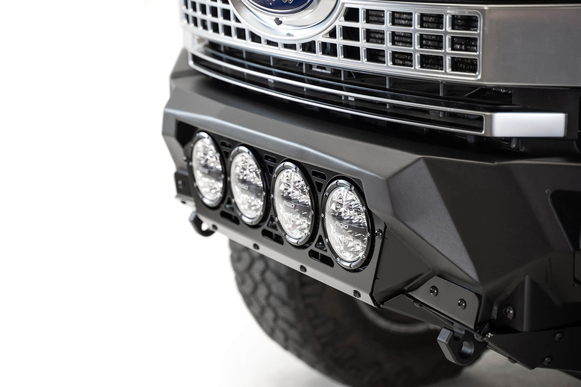 Ford-Super-Duty-bumper_d6f72b3c-17f5-4bf5-ba5c-f4dc5fff3d09.jpg