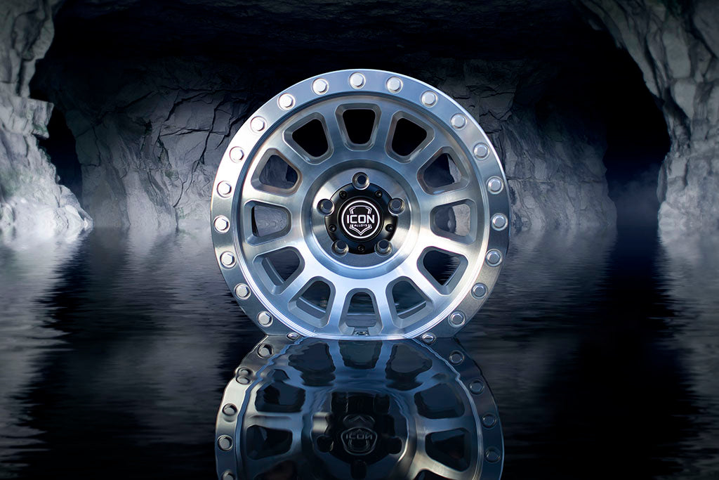 HULSE-SILVERMACH-INTHEWILD-1_web-large.jpg