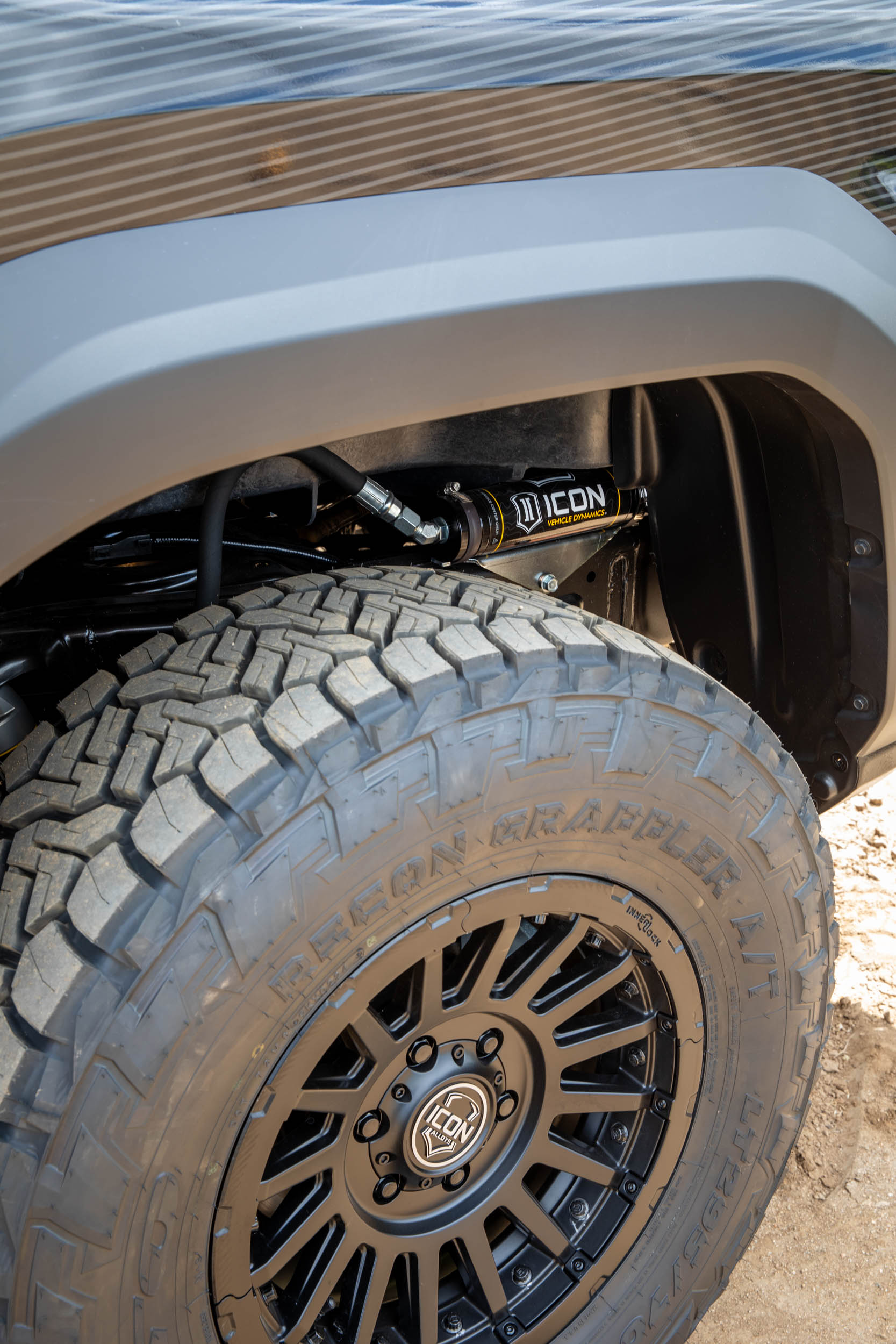 ICON_2024-Toyota-Tacoma-Suspension_Alloys-Wheels-Recon-SLX_Web-Res-4.jpg