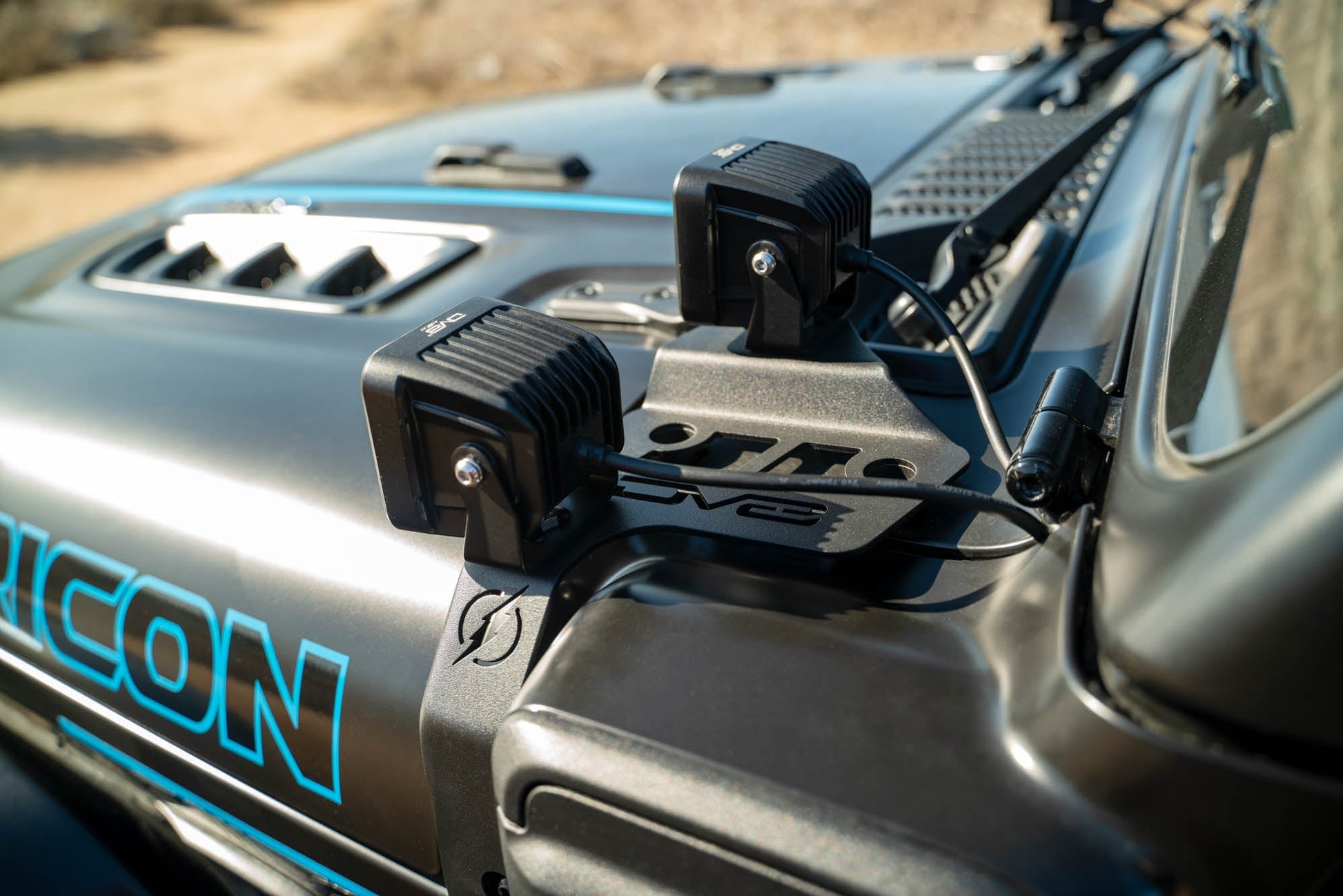 Jeep-4XE-A-Pillar-Dual-Pod-light-Mounts_Installed-12.jpg
