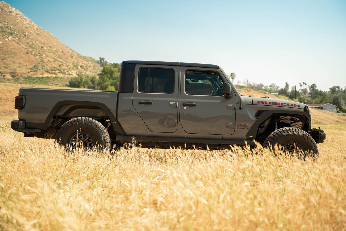Jeep-Gladiator-JT-Fender-Deletes-Installed-05.jpg