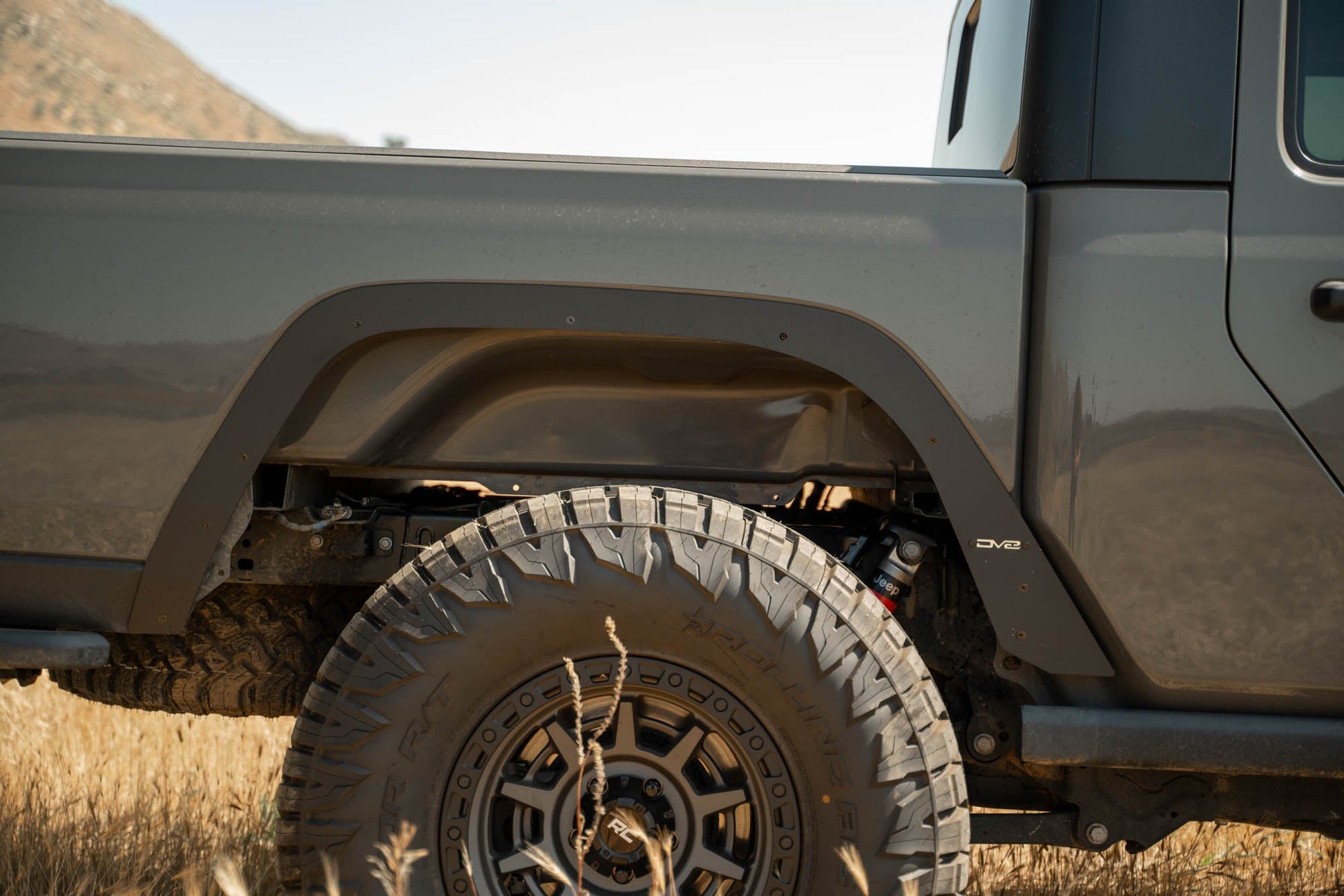 Jeep-Gladiator-JT-Fender-Deletes-Installed-07.jpg