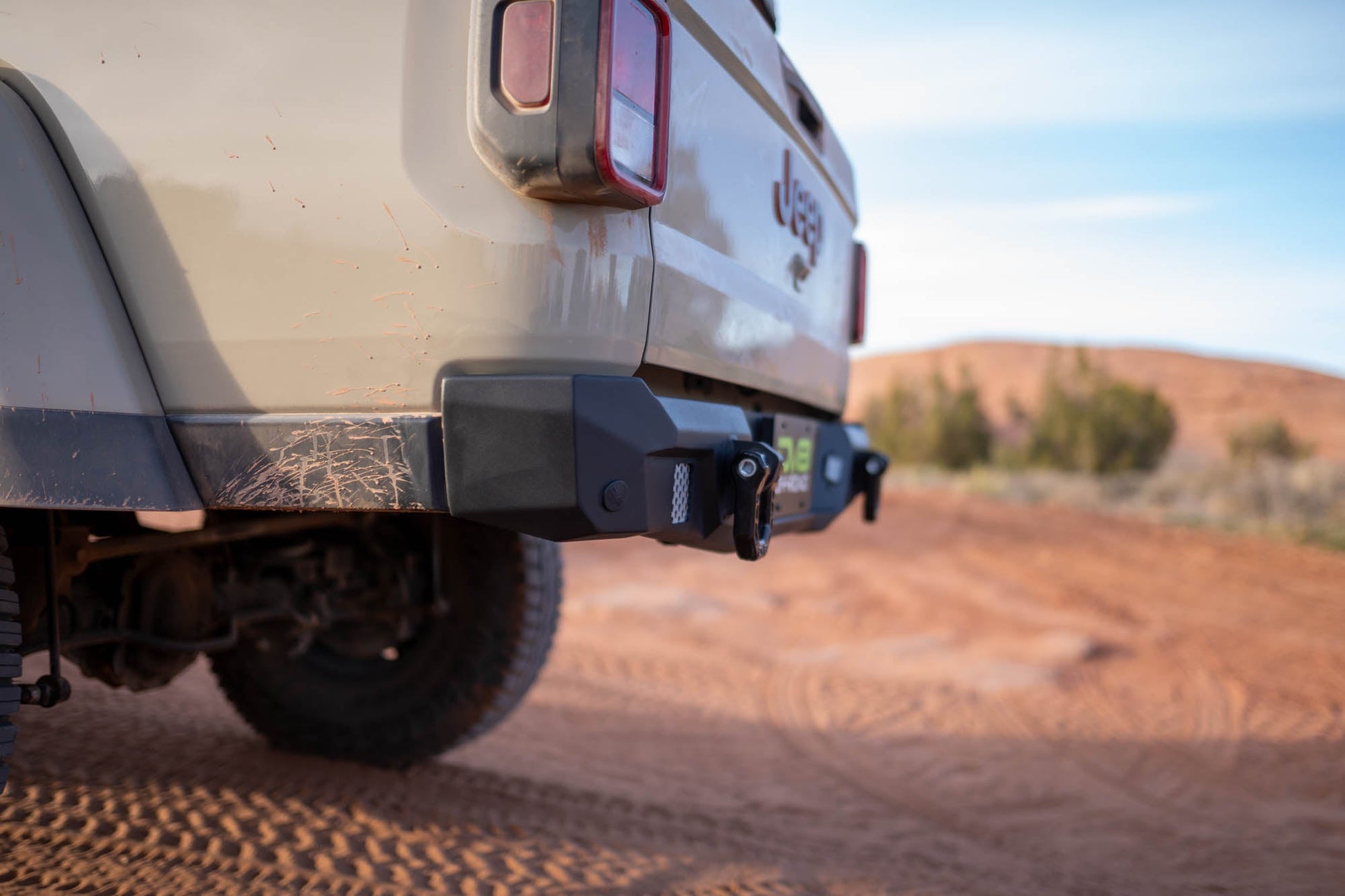 Jeep-Gladiator-JT-MTO-Series-Rear-Bumper-4.jpg