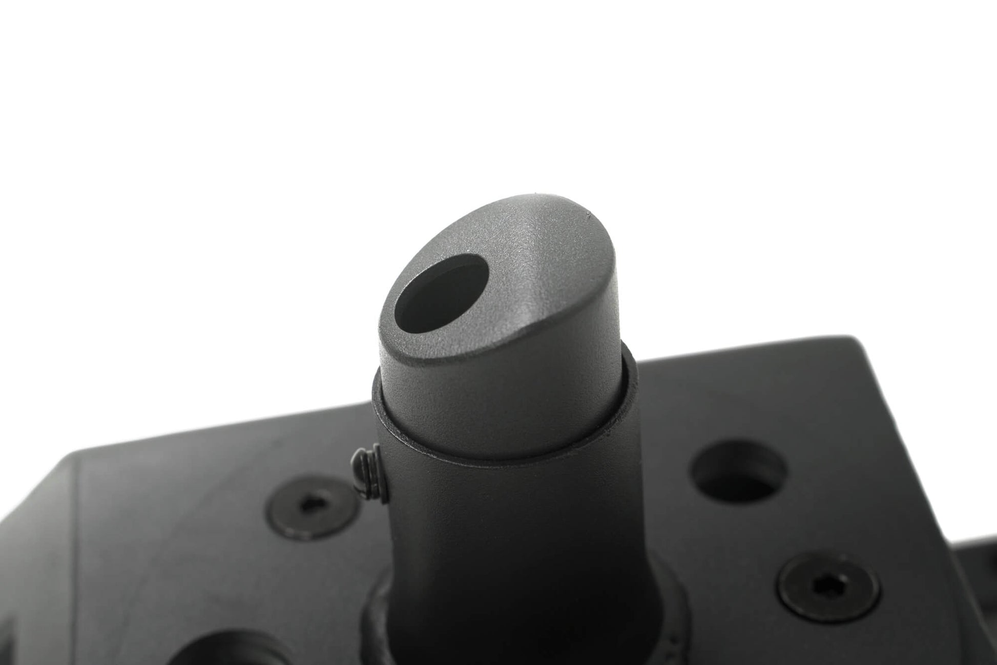 Jeep-JL-Bumper-Mounted-Tire-Carrier_Offtruck-02.jpg
