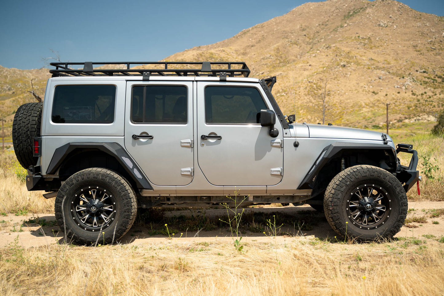 Jeep-Wrangler-JK-Armor-Fender-Flares-Installed-11.jpg