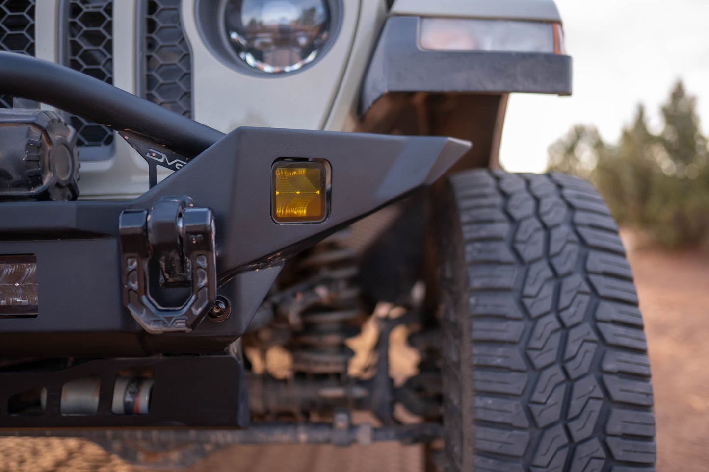 Jeep-Wrangler-JK-JL-_-Gladiator-JT-FS-7-Mid-Width-Winch-Front-Bumper-5.jpg