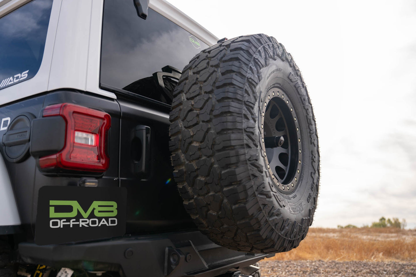 Jeep-Wrangler-JL-Xtreme-Recon-_-Rubicon-X-Camera-Extension-Installed-4.jpg