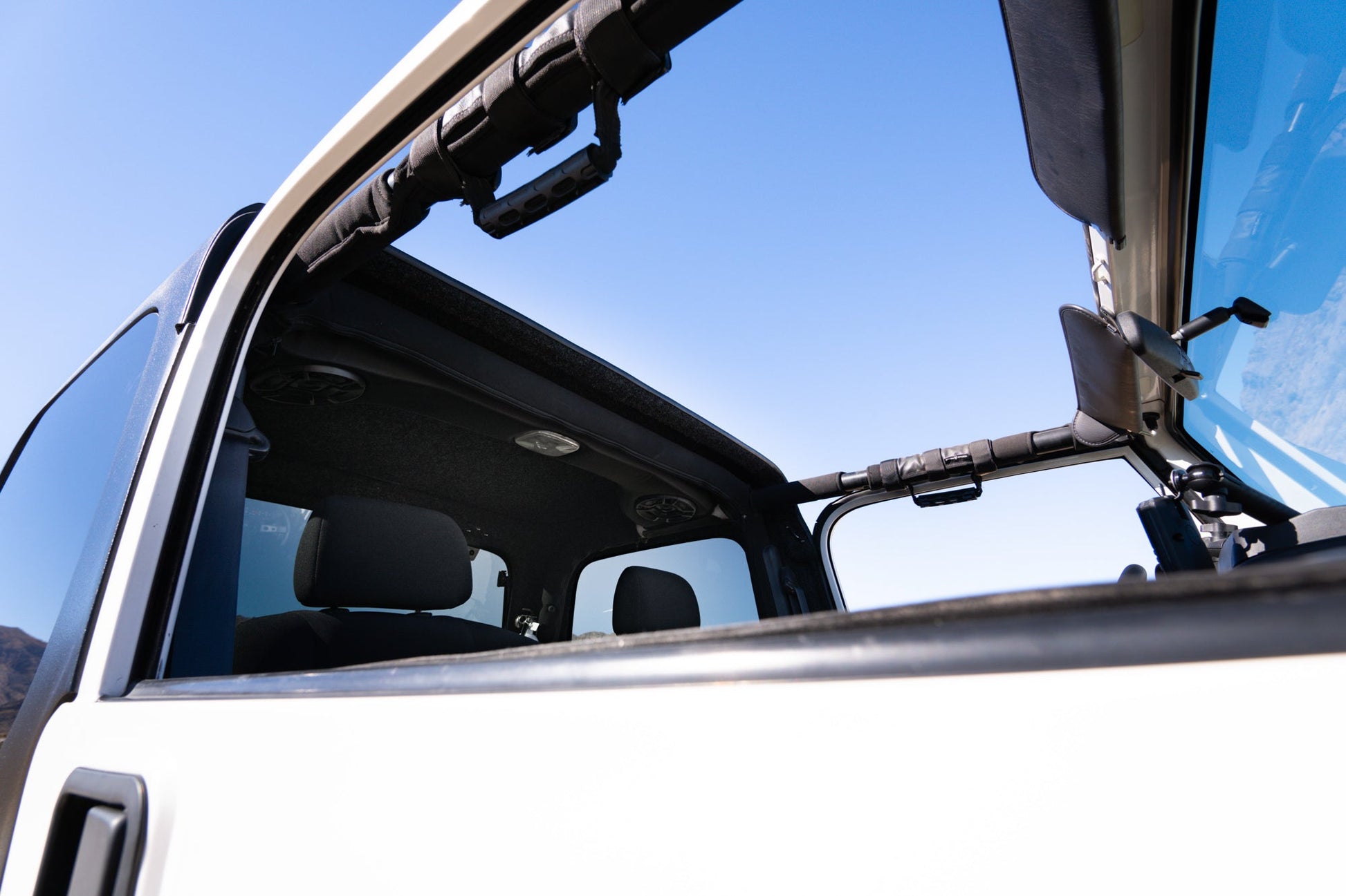 Jeep-Wrangler-TJ-Hardtop-05.jpg