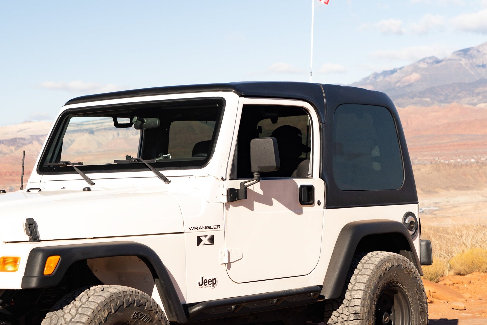 Jeep-Wrangler-TJ-Hardtop-36.jpg