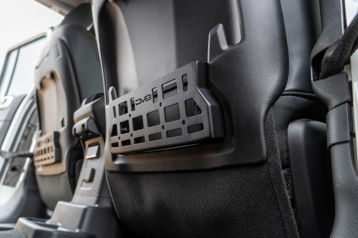 Jeep-Wrangler-_-Gladiator-Rubicon-Seat-Back-Molle-Pockets-11.jpg