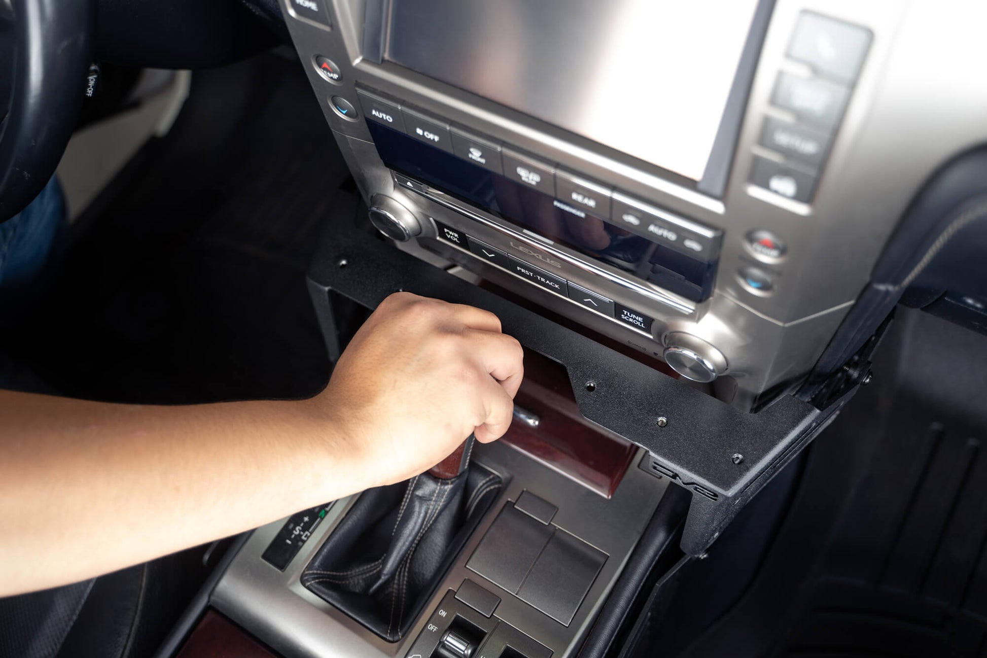 Lexus-GX-460-Center-Console-Molle-Panels-_-Digital-Device-Bridge_Installed-6.jpg