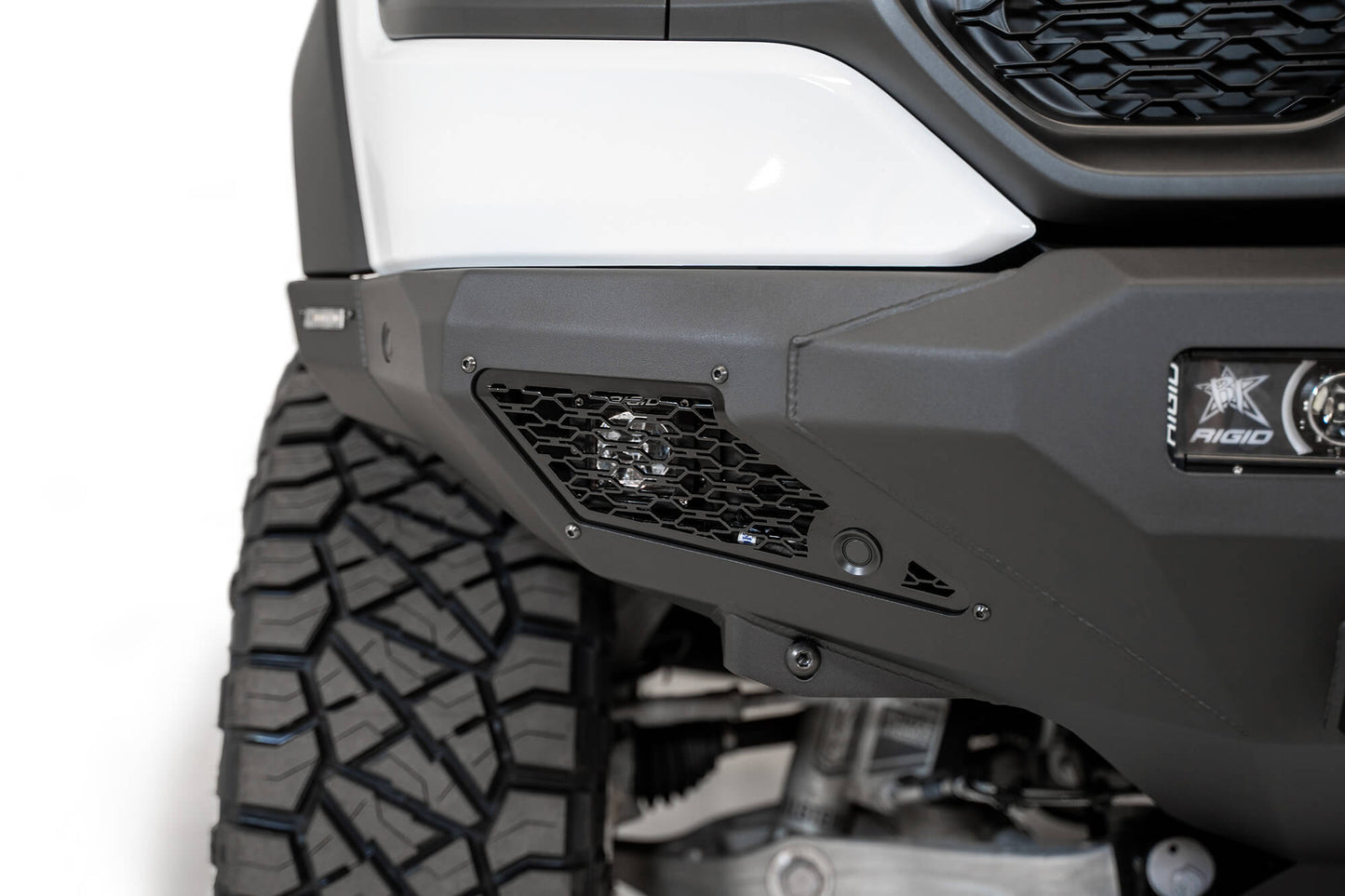 RAM-1500-TRX-bumper.jpg