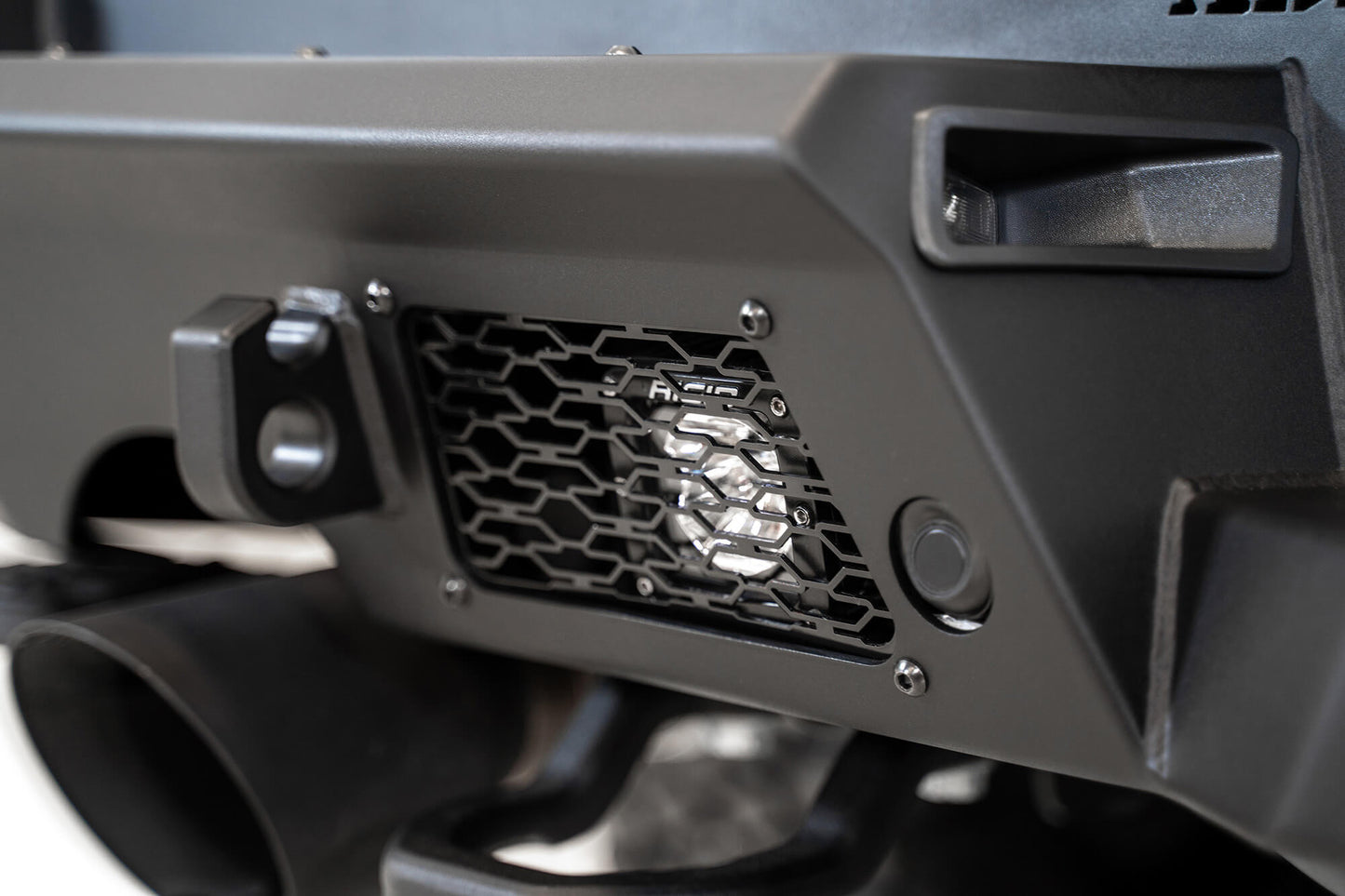 RAM-1500-TRX-bumper_fda248b4-ebe9-414d-8b08-a875fc0f6368.jpg