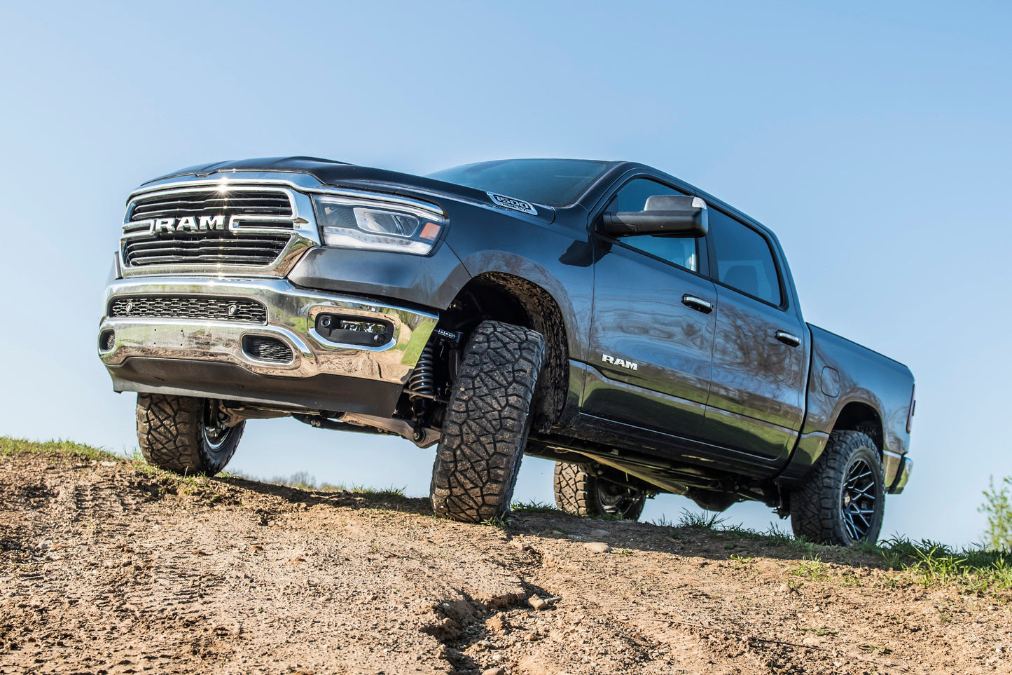 BDS Suspension 2 Inch Lift Kit | FOX 2.5 Performance Elite Coil-Over | Ram 1500 (19-24) 4WD - Trucks R Us