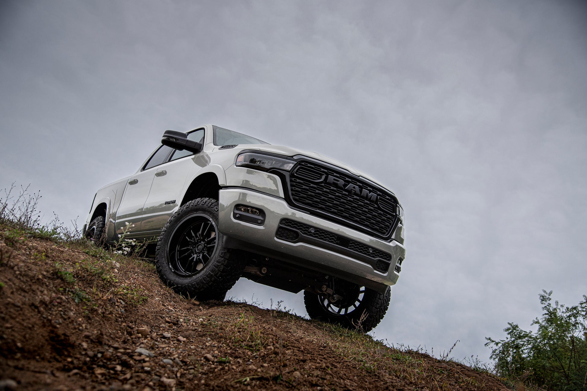 BDS Suspension 5 Inch Lift Kit | FOX 2.5 Performance Elite Coil-Over | Ram 1500 Rebel (25-26) 4WD - Trucks R Us