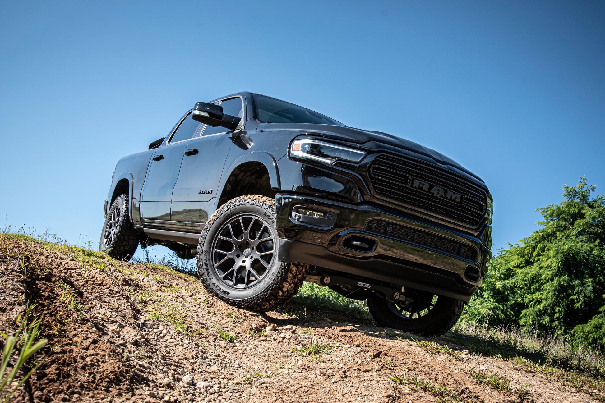 BDS Suspension 4 Inch Lift Kit | FOX 2.5 Performance Elite Coil-Over | Ram 1500 (19-24) 4WD - Trucks R Us