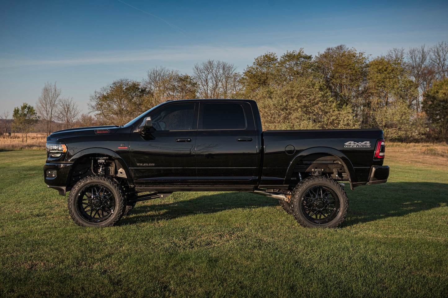 BDS Suspension 8 Inch Lift Kit w/ 4-Link | Ram 3500 (19-24) 4WD | Diesel - Trucks R Us