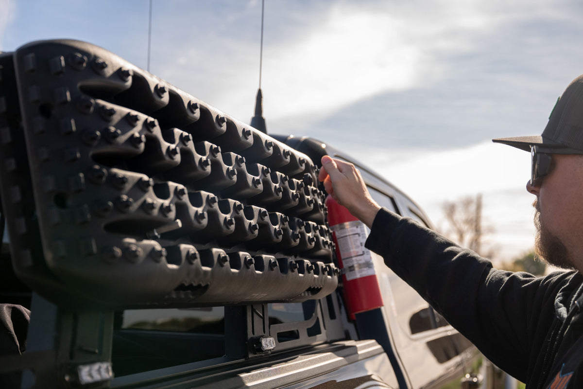 RTB1-02BK_Ontruck-1.jpg