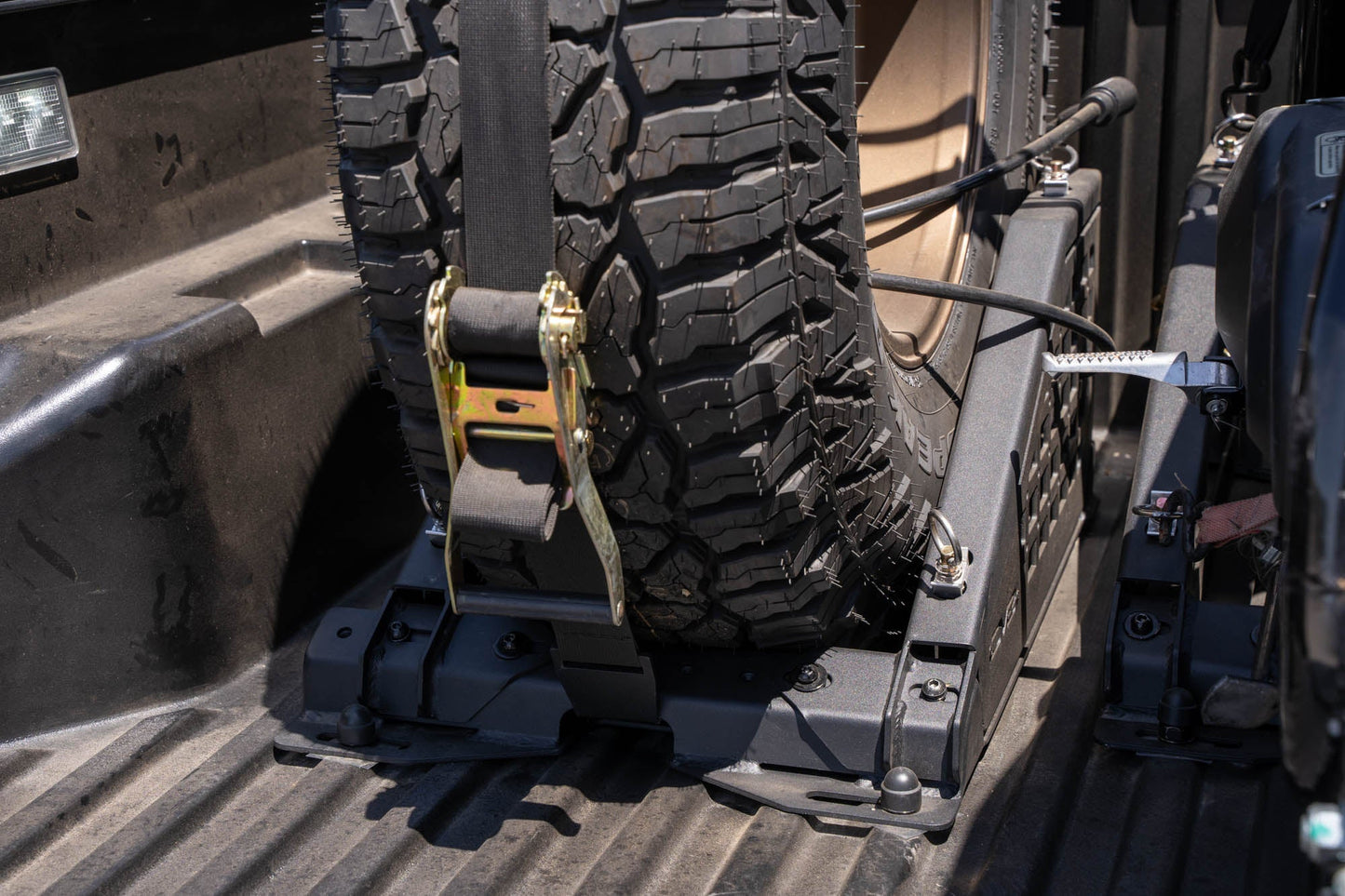 Truck-Bed-Universal-Tire-Carrier-_-Accessory-Mount-Installed-7.jpg
