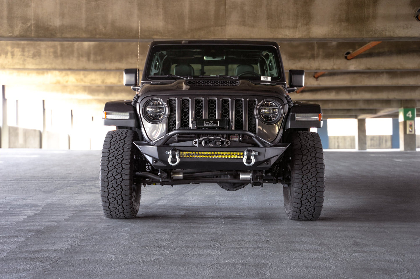 Wrangler-JK-JL-Gladiator-JT-FS-1-Series-Stubby-Front-Bumper_installed_5.jpg