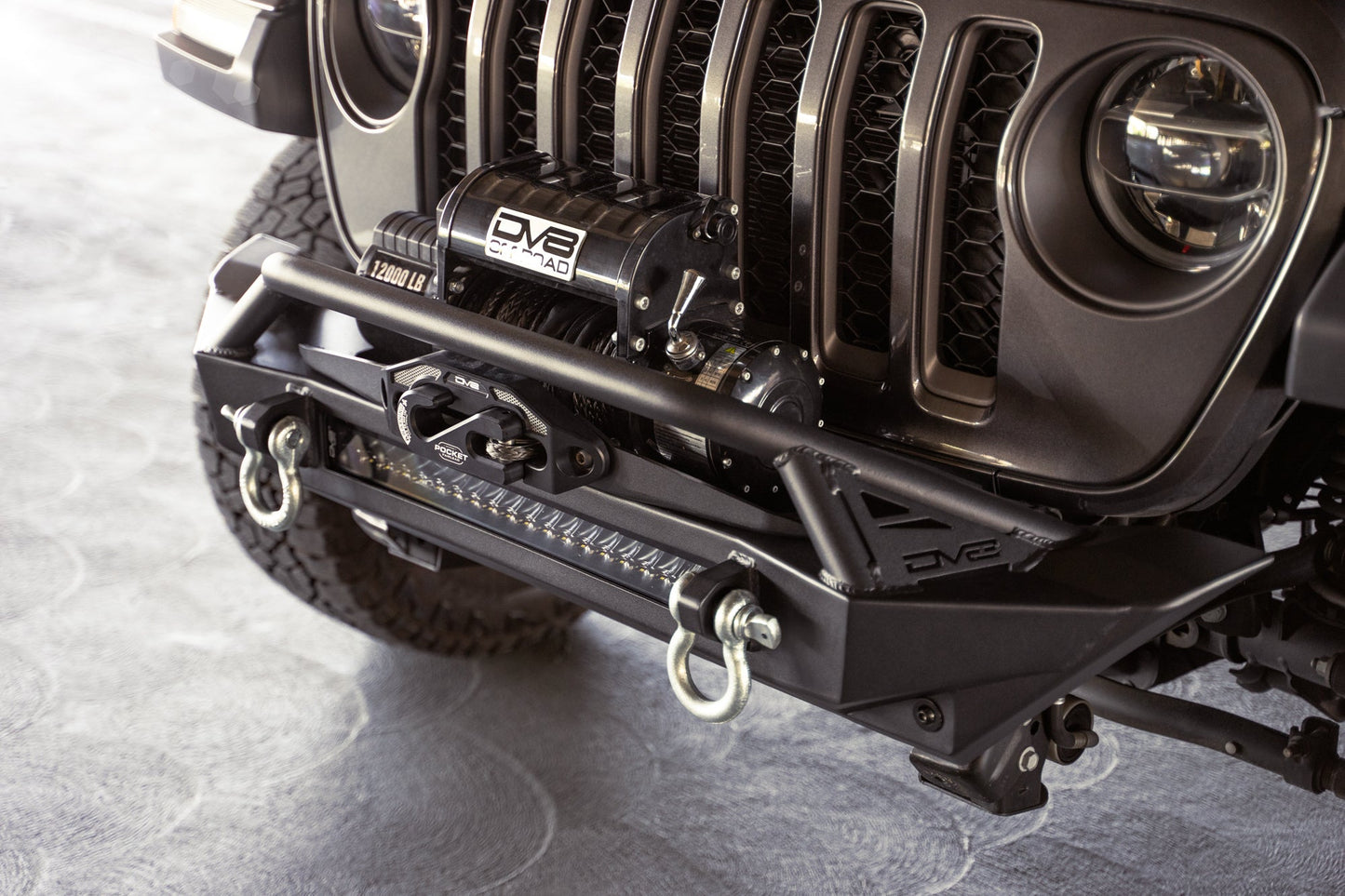 Wrangler-JK-JL-Gladiator-JT-FS-1-Series-Stubby-Front-Bumper_installed_7.jpg