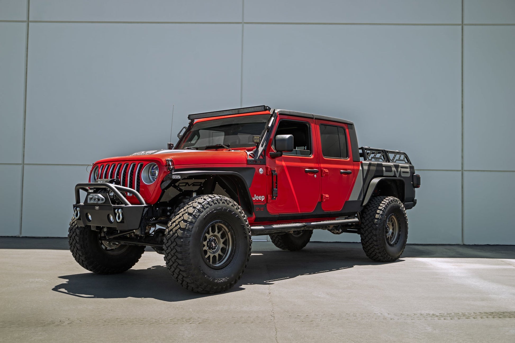 Wrangler-JK-JL-_-Gladiator-JT-Hinge-Mounted-Steps_Installed_1.jpg