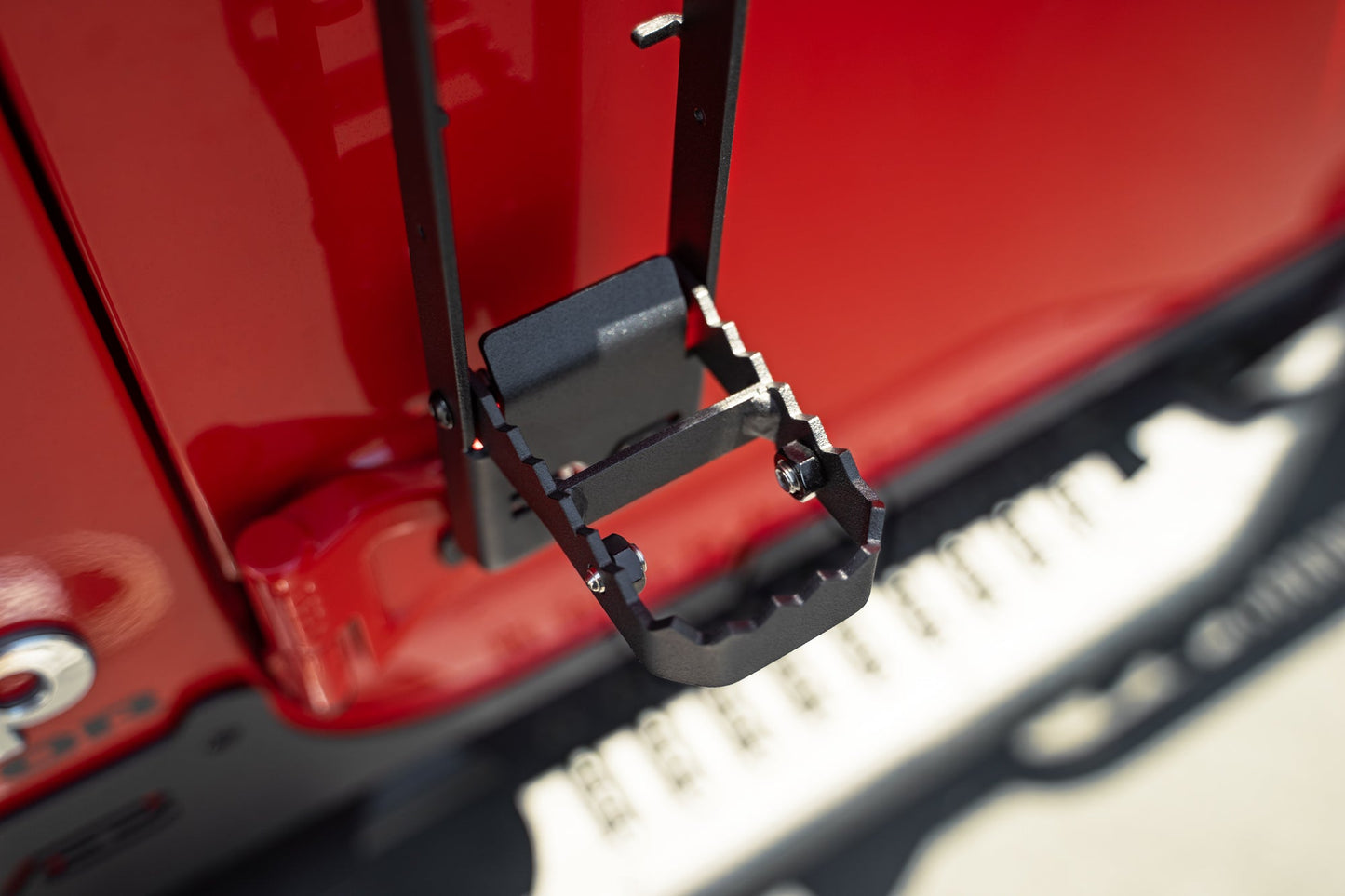 Wrangler-JK-JL-_-Gladiator-JT-Hinge-Mounted-Steps_Installed_10.jpg