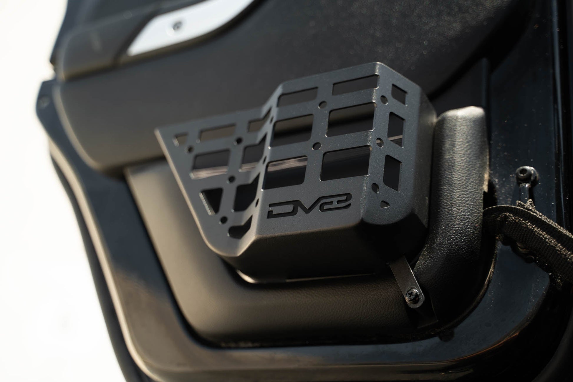 Wrangler-JK-Rear-Door-Pocket-Molle-Panels-Installed-6.jpg