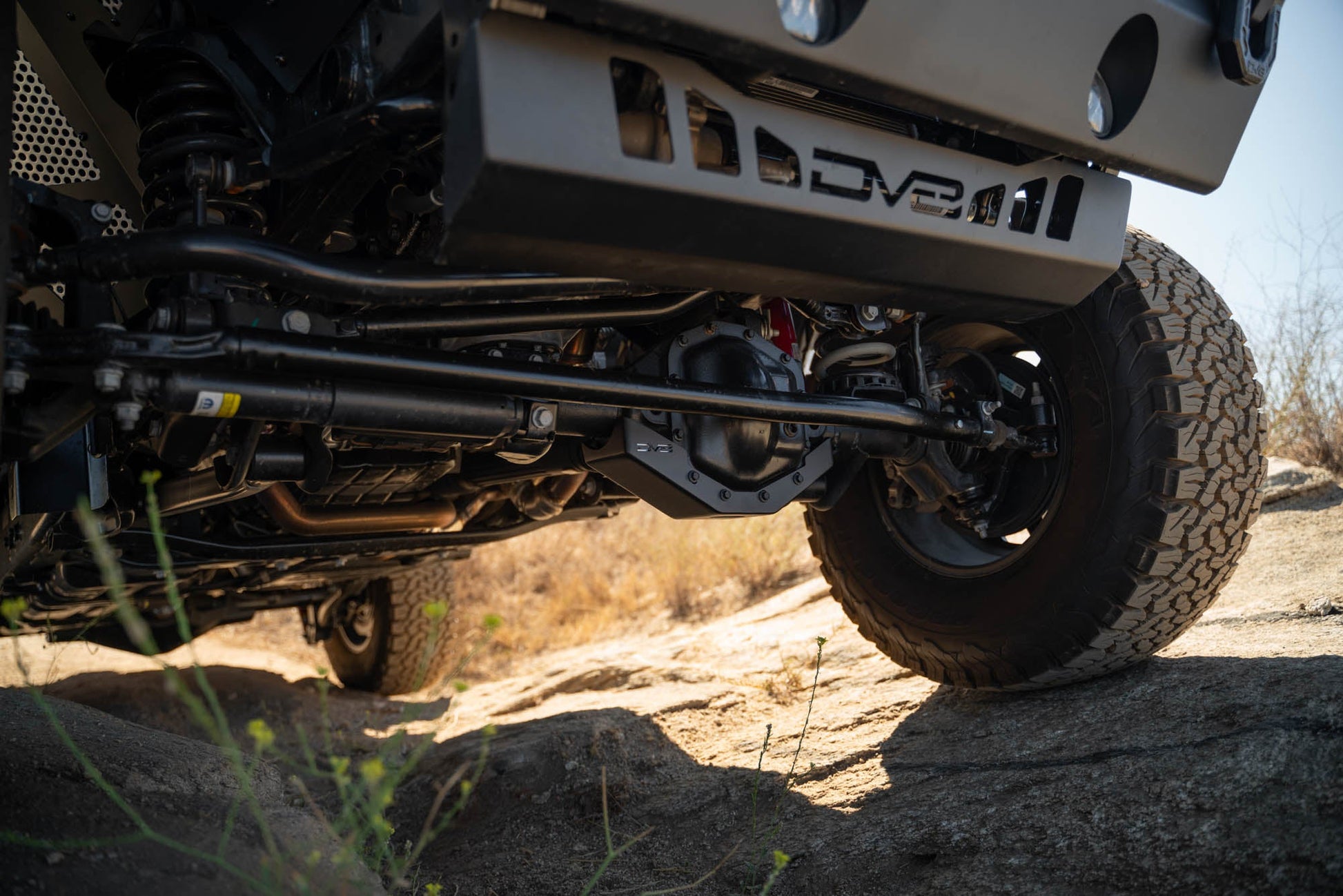 Wrangler-JL-Gladiator-JT-Front-Differential-Skid-Plate-Installed-1.jpg