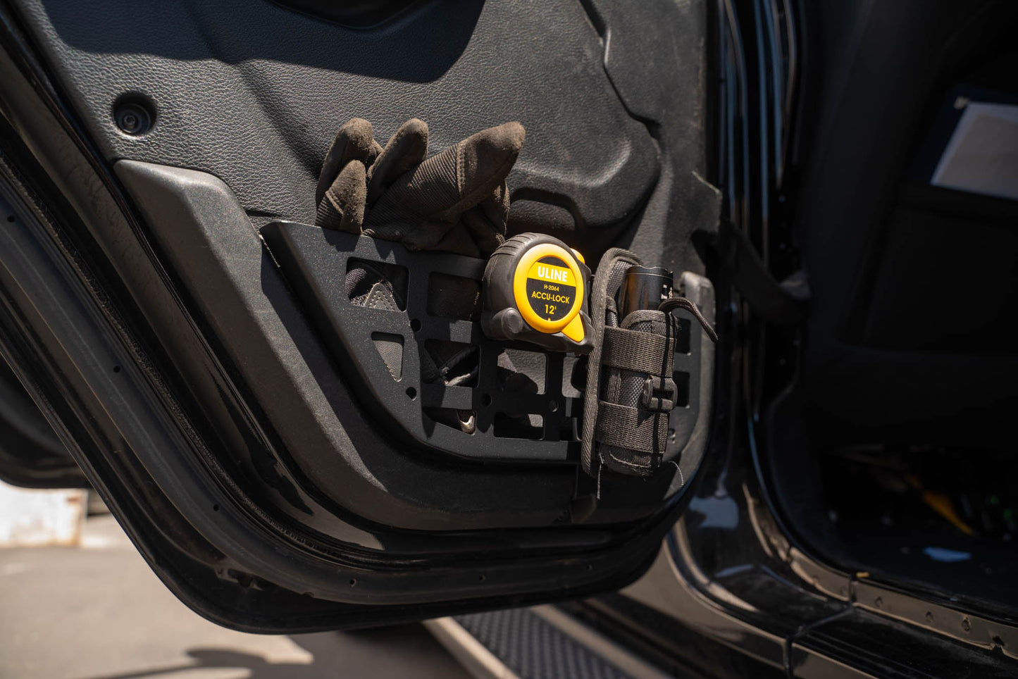 Wrangler-JL-GladiatorJT-Slim-Rear-Door-Molle-Pockets-Installed-3.jpg