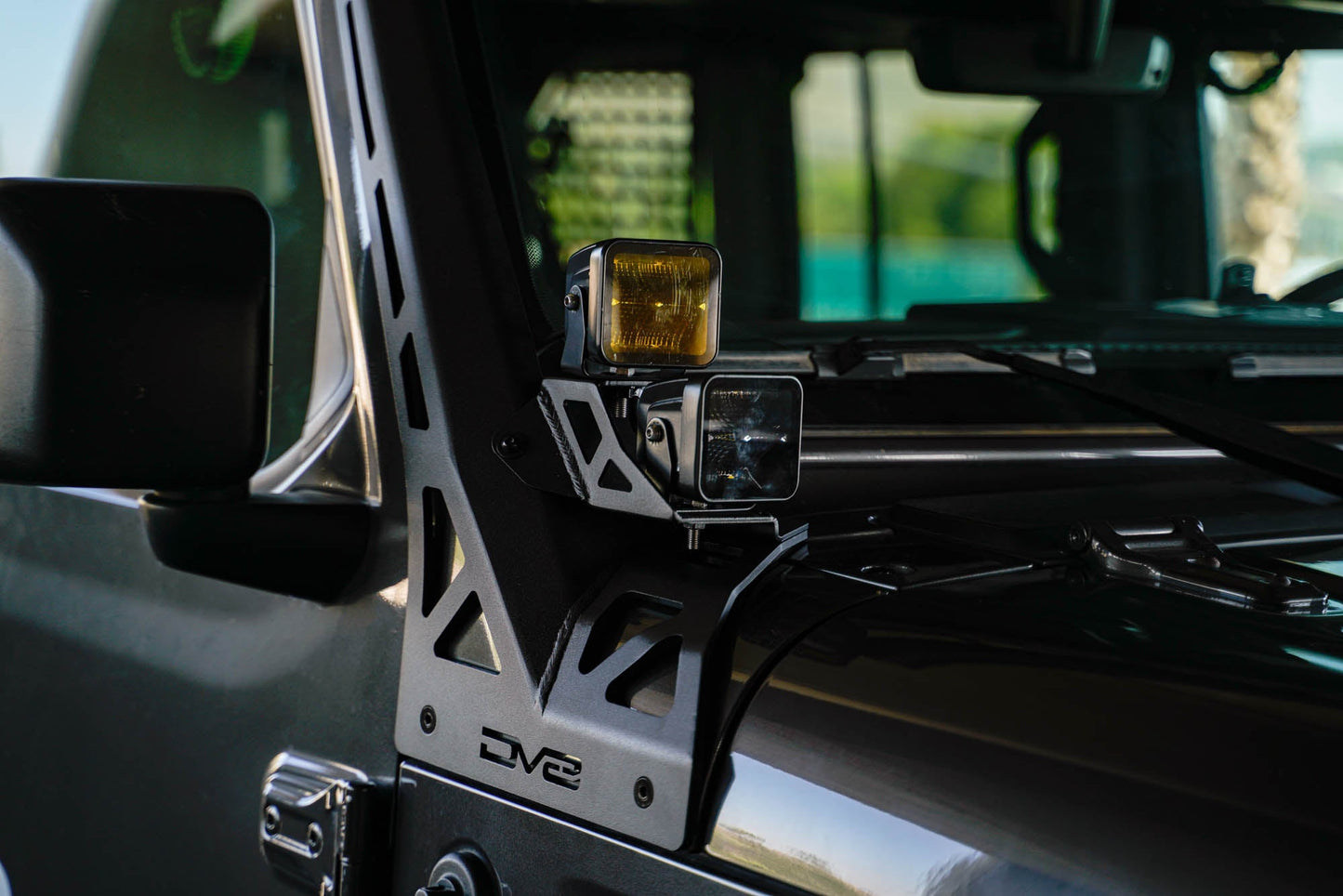 Wrangler-JL-_-Gladiator-JT-A-Pillar-Dual-Light-Pod-Mounts_installed_3.jpg