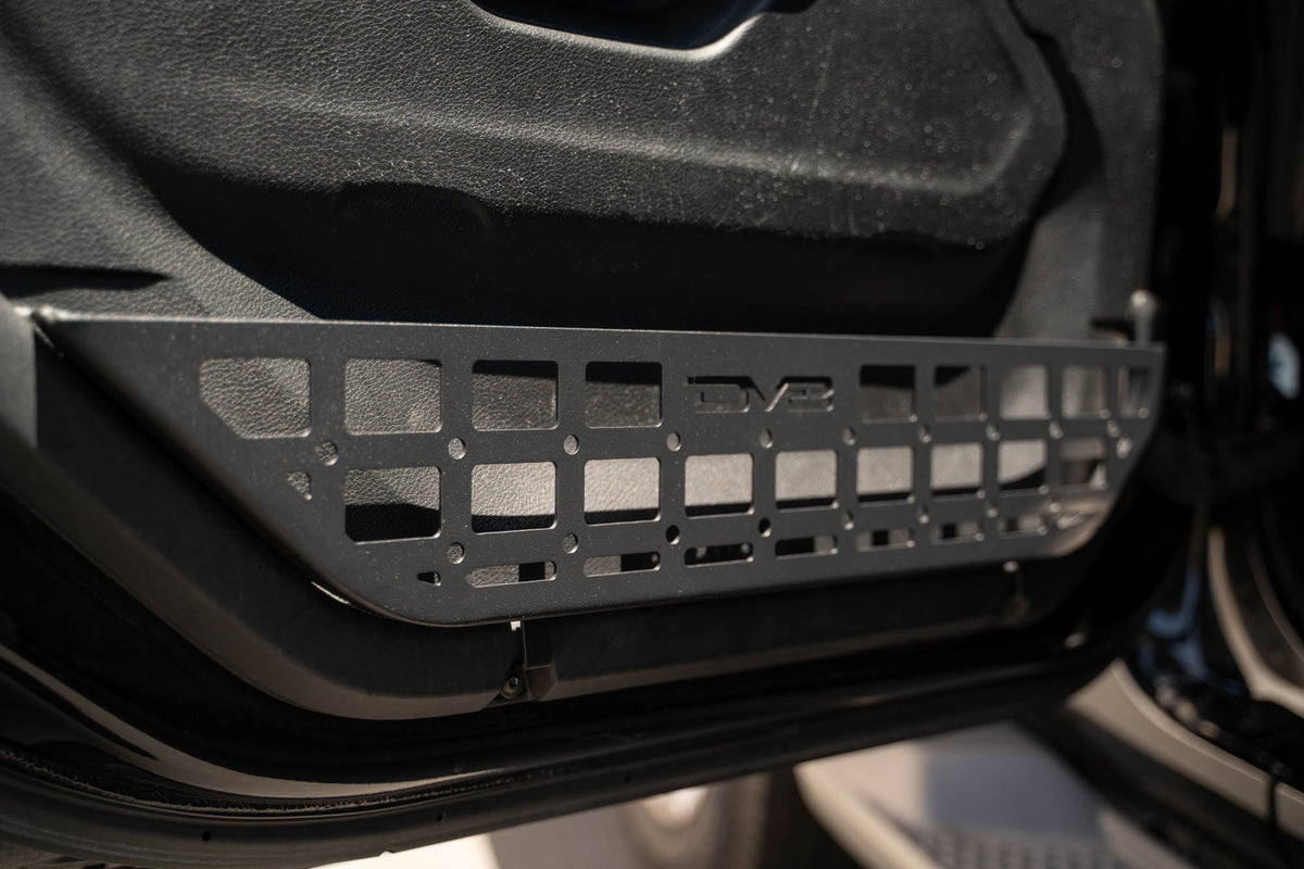 Wrangler-JL-_-Gladiator-JT-Slim-Front-Door-Molle-Pockets-Installed-1.jpg