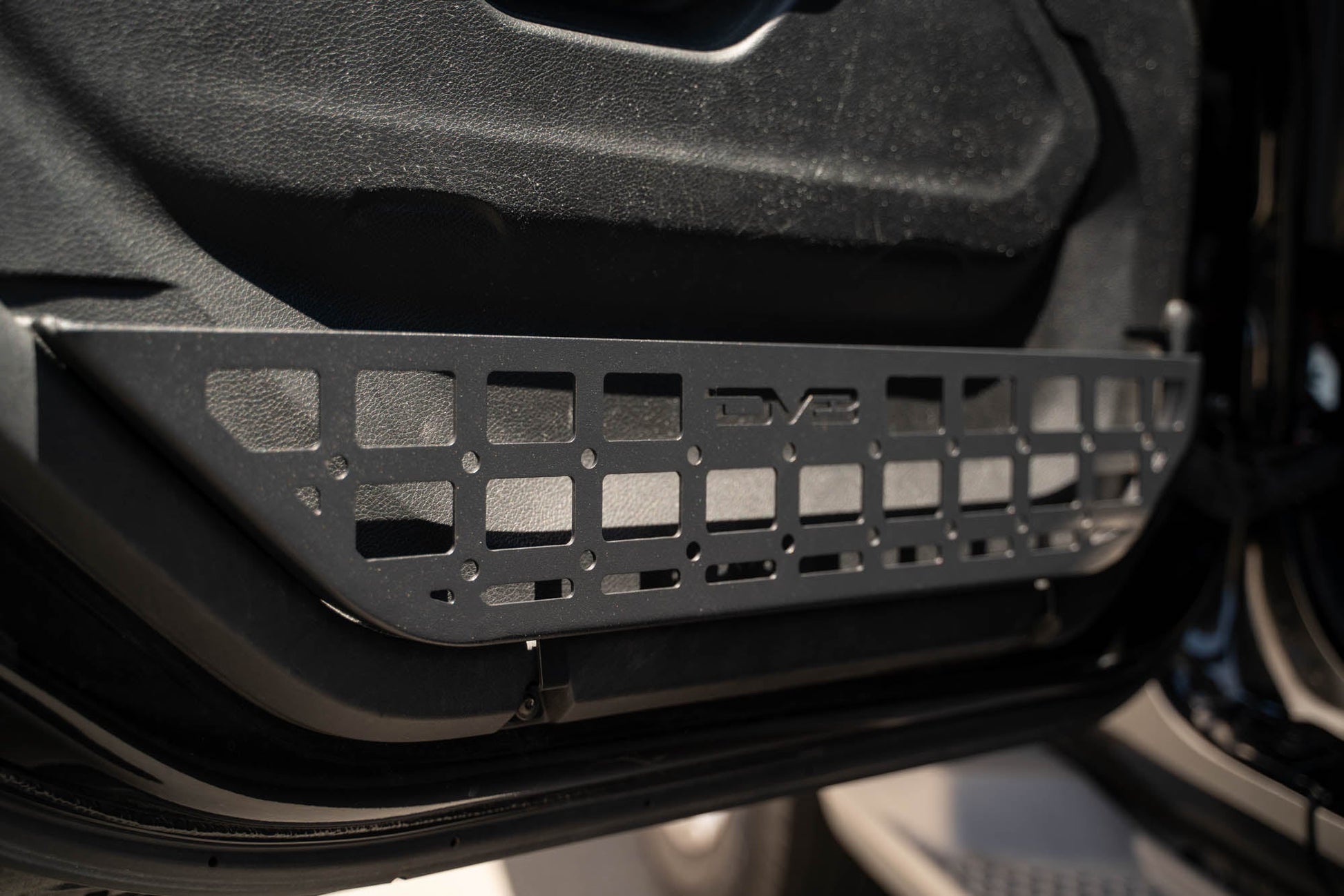 Wrangler-JL-_-Gladiator-JT-Slim-Front-Door-Molle-Pockets-Installed-1.jpg