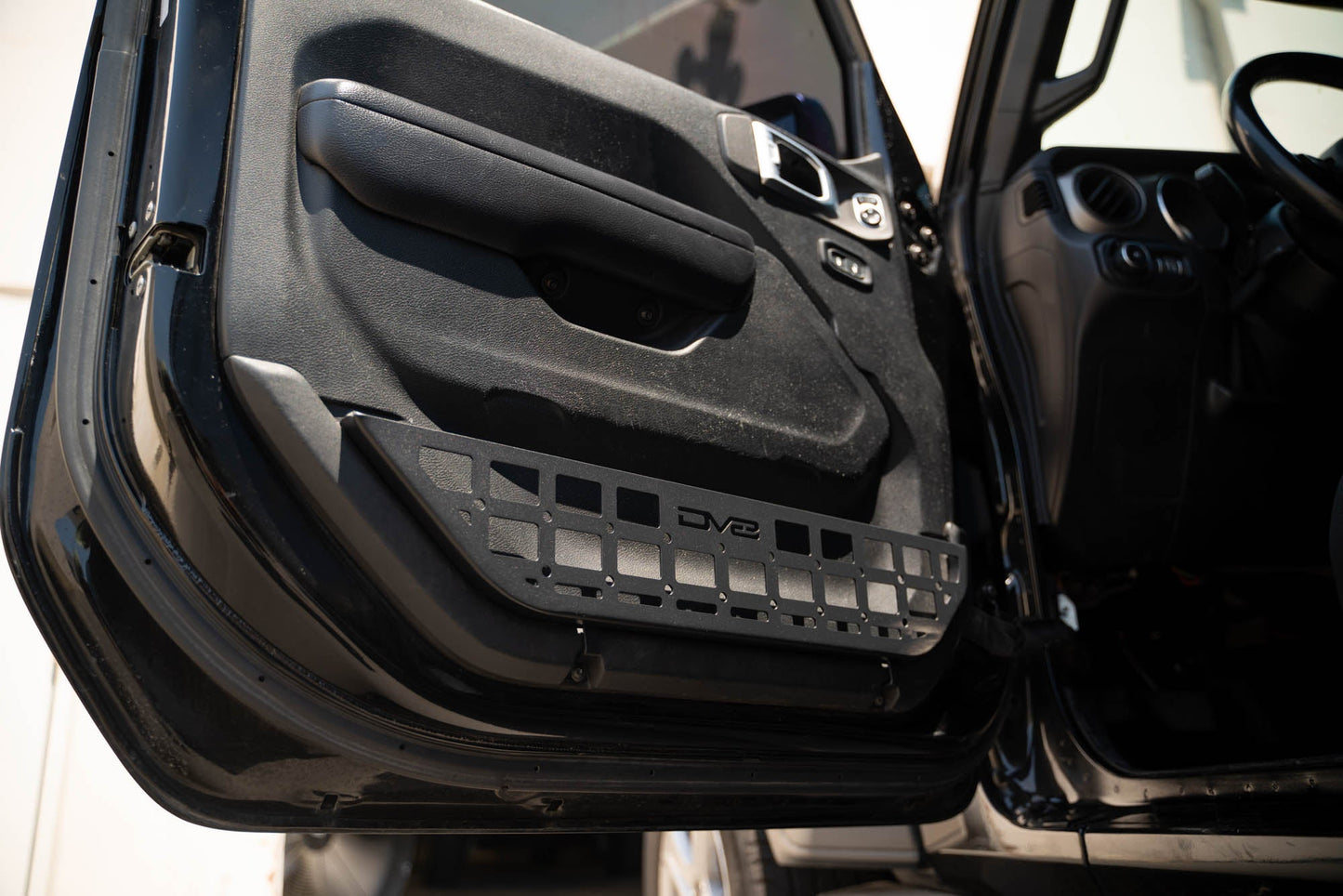 Wrangler-JL-_-Gladiator-JT-Slim-Front-Door-Molle-Pockets-Installed-2.jpg
