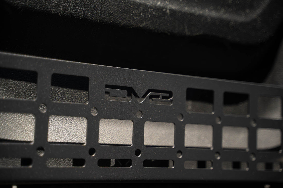 Wrangler-JL-_-Gladiator-JT-Slim-Front-Door-Molle-Pockets-Installed-3.jpg