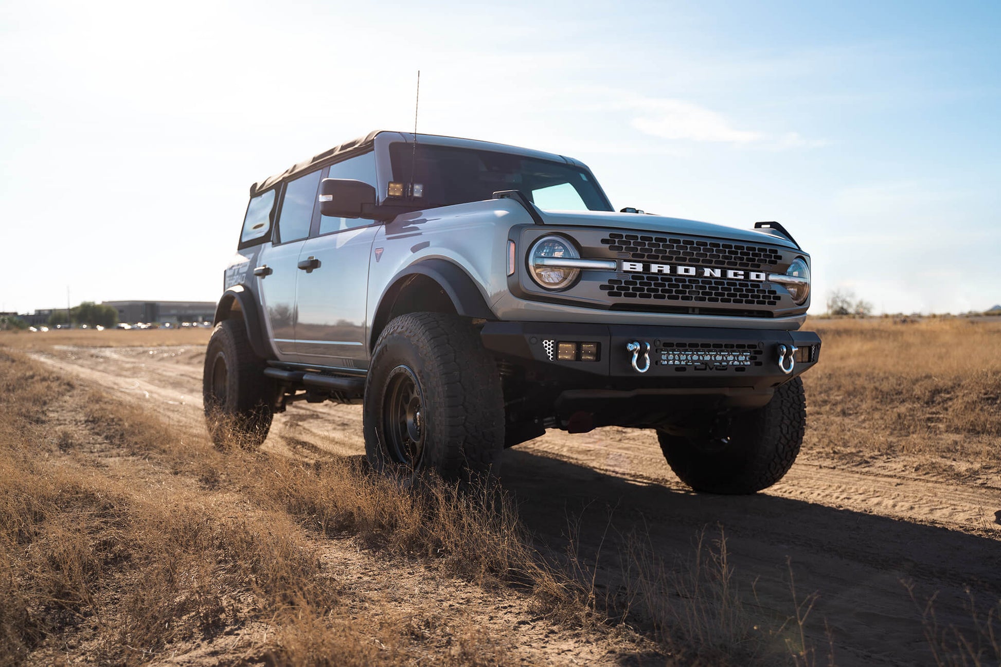 aftermarket-bronco-bumper_d6b3e6fc-e41b-4b69-97ea-77848d73c4e0.jpg