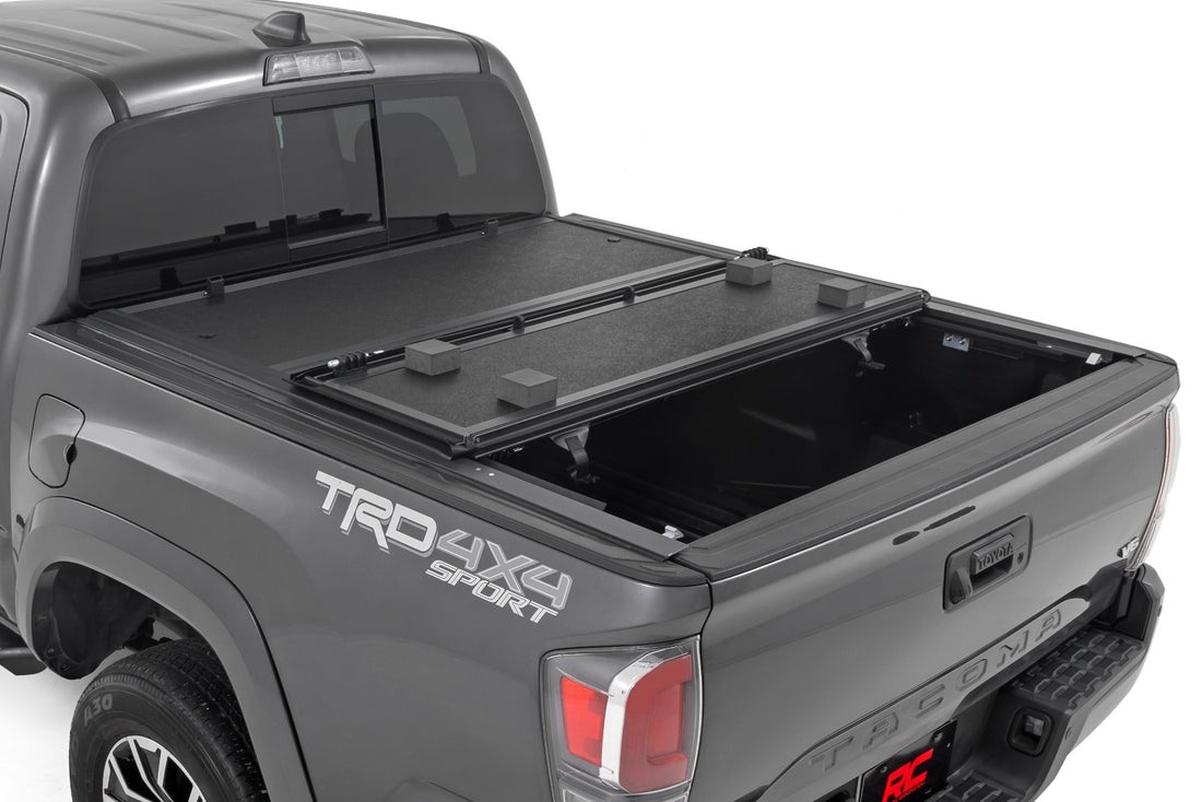 Rough Country Hard Low Profile Bed Cover | Toyota Tacoma 2WD/4WD (16-23)