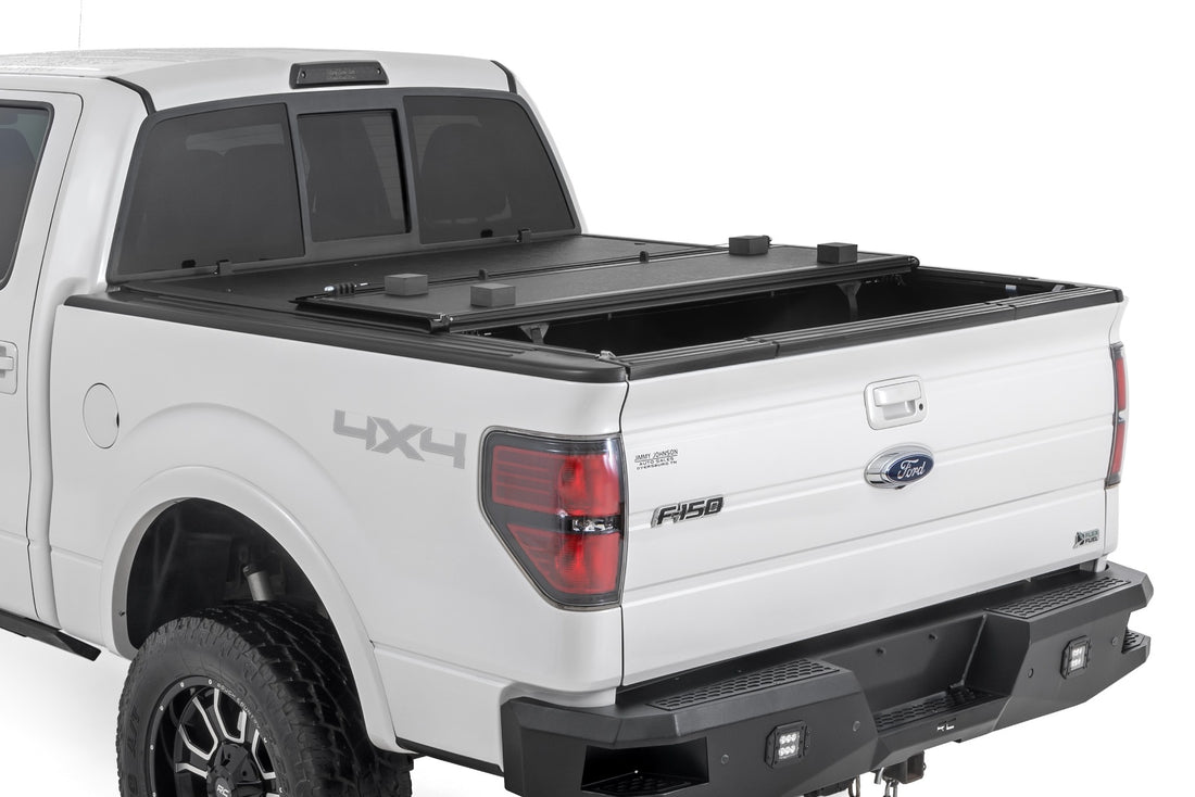 Rough Country Hard Low Profile Bed Cover | Ford F-150 2WD/4WD (2004-2014)