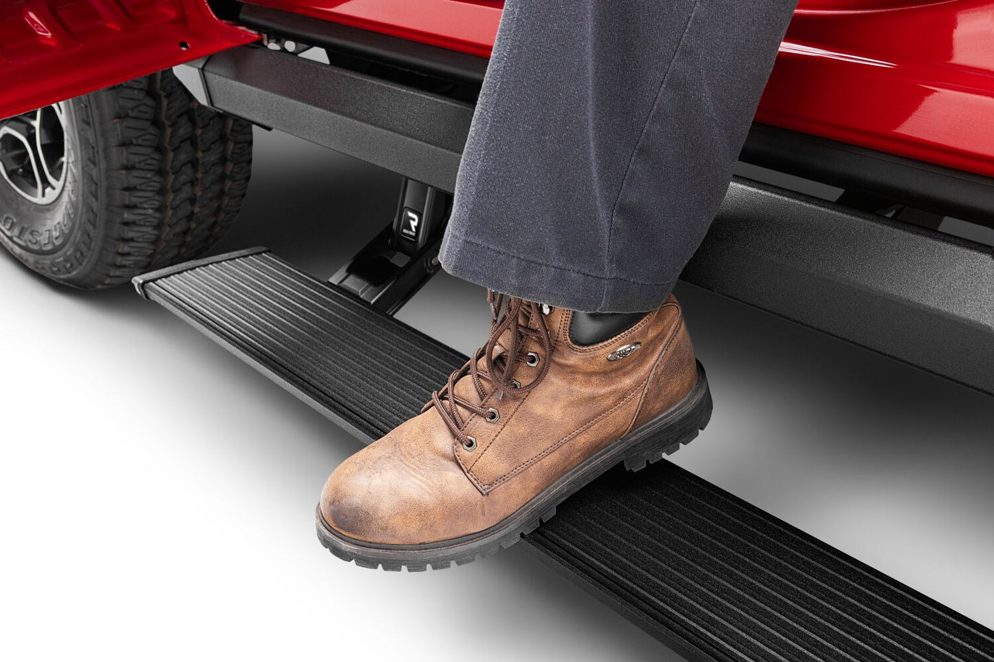 AMPamp-powerstep-xl-2022-ford-f150-lightning-red-studio-05.jpg