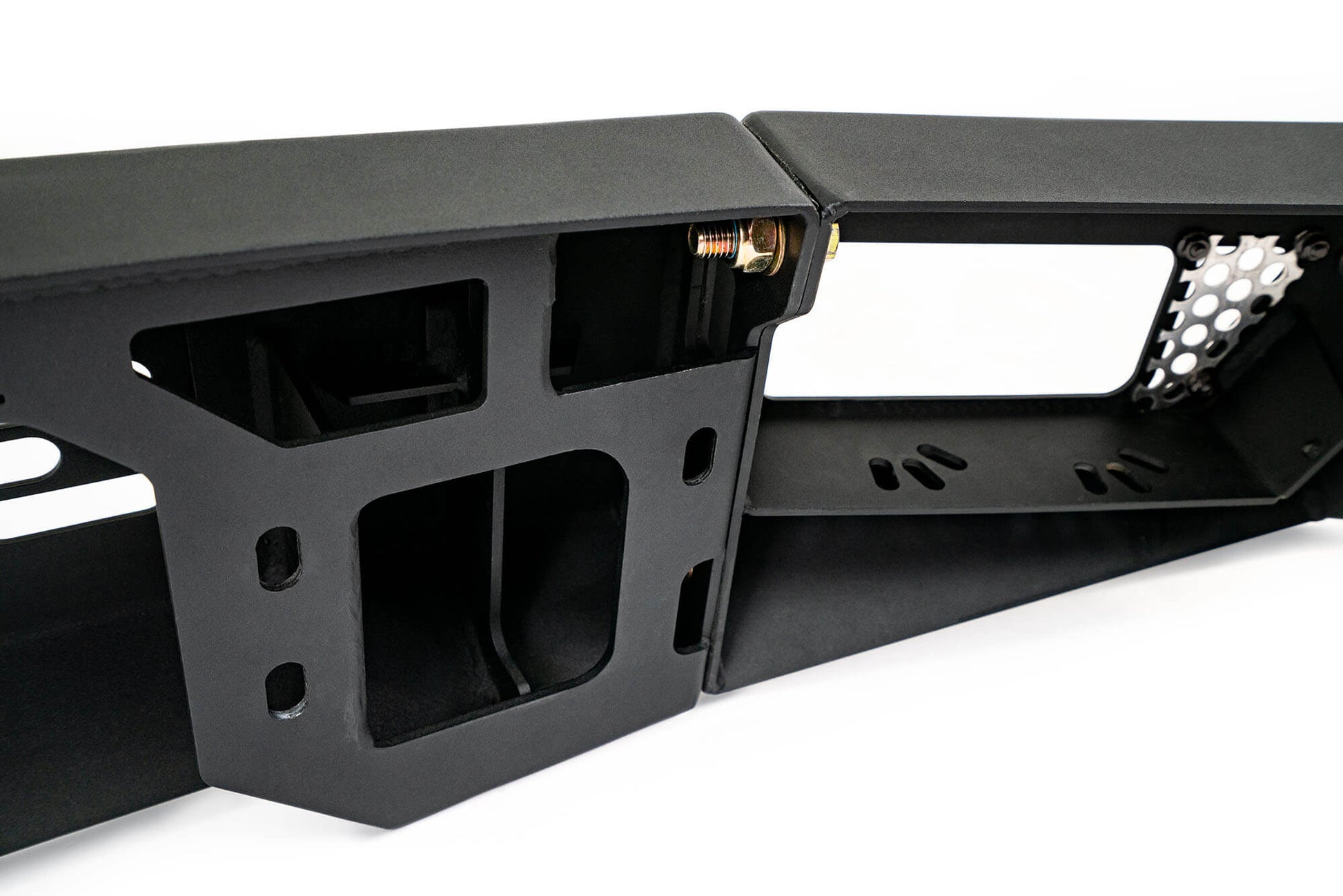bronco-bumper-mounting-point.jpg