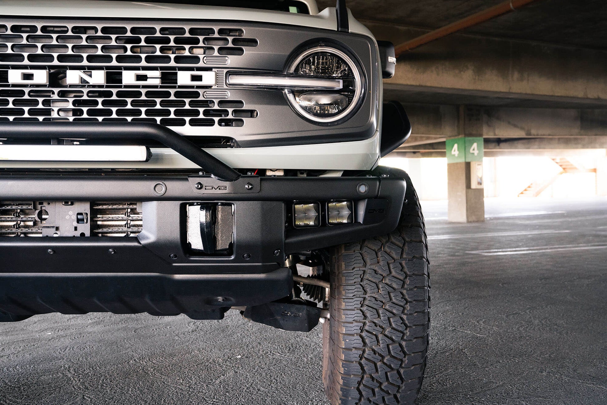 bronco-bumper-pocket-light-mounts.jpg