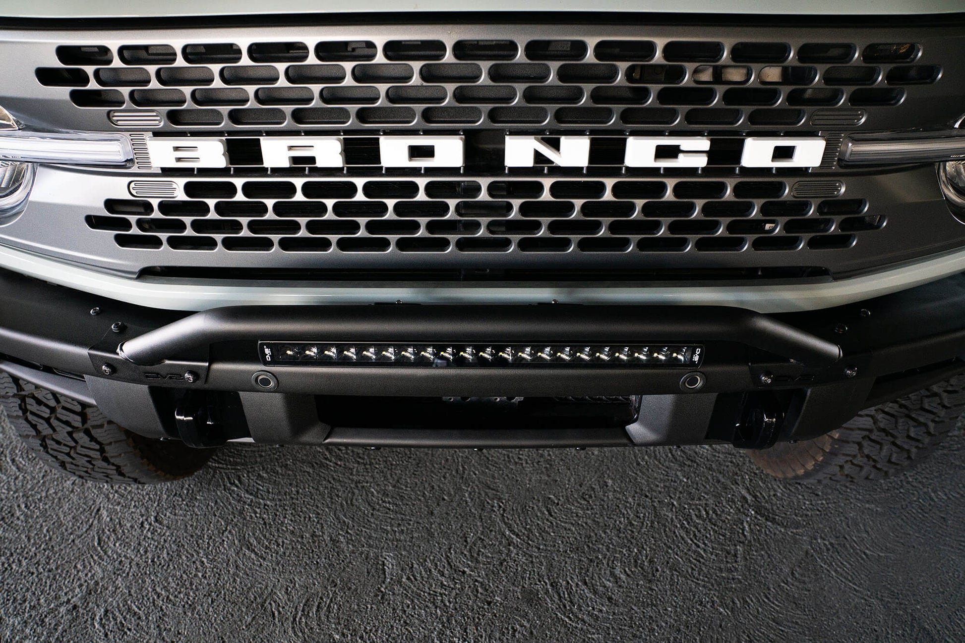 bronco-factory-bumper-bull-bar-mounts.jpg