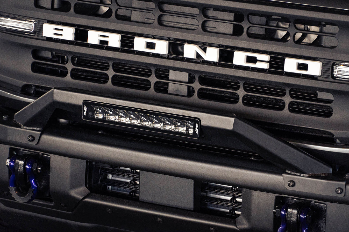 bronco-factory-bumper-bull-bar.jpg