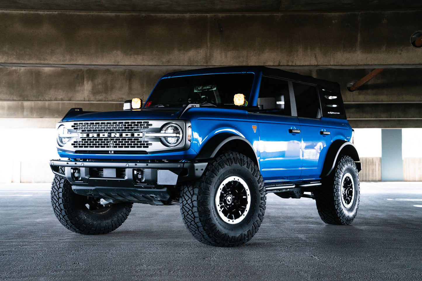 bronco-license-mount.jpg