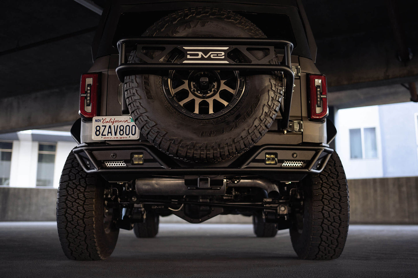 bronco-rear-license-plate-bracket.jpg