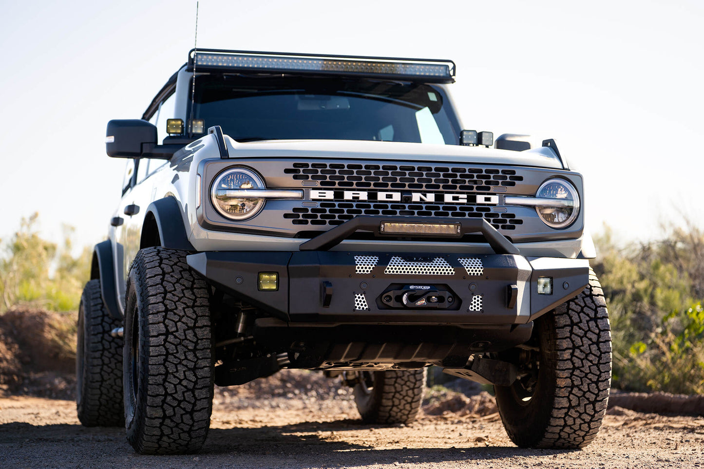 bronco-winch-front-bumper_a598cfa6-a536-45da-b973-d9381dcb5181.jpg