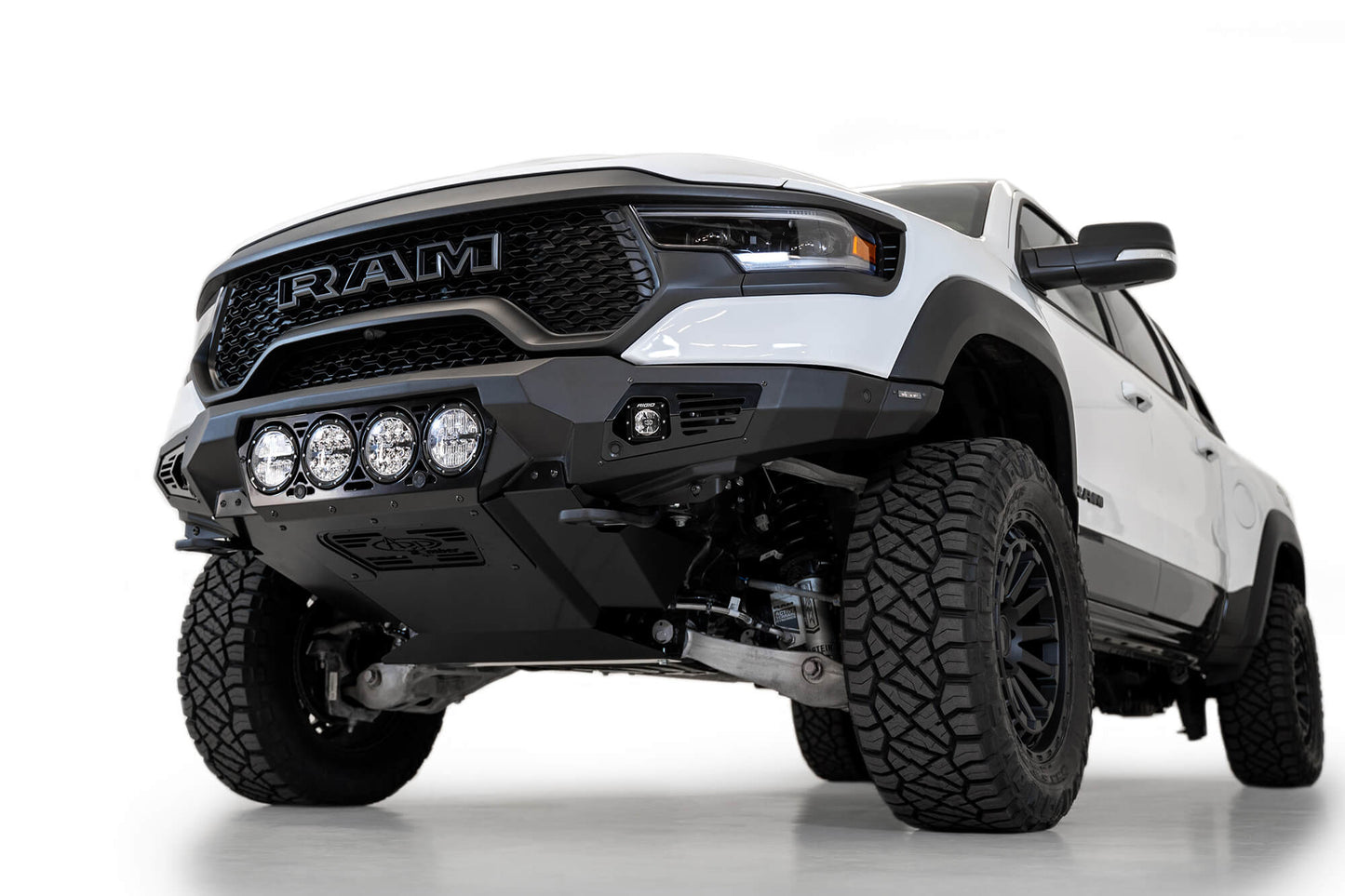 dodge-ram-trx-front-bumper_7332f0c6-9510-4655-b9d4-afc6ec29775c.jpg