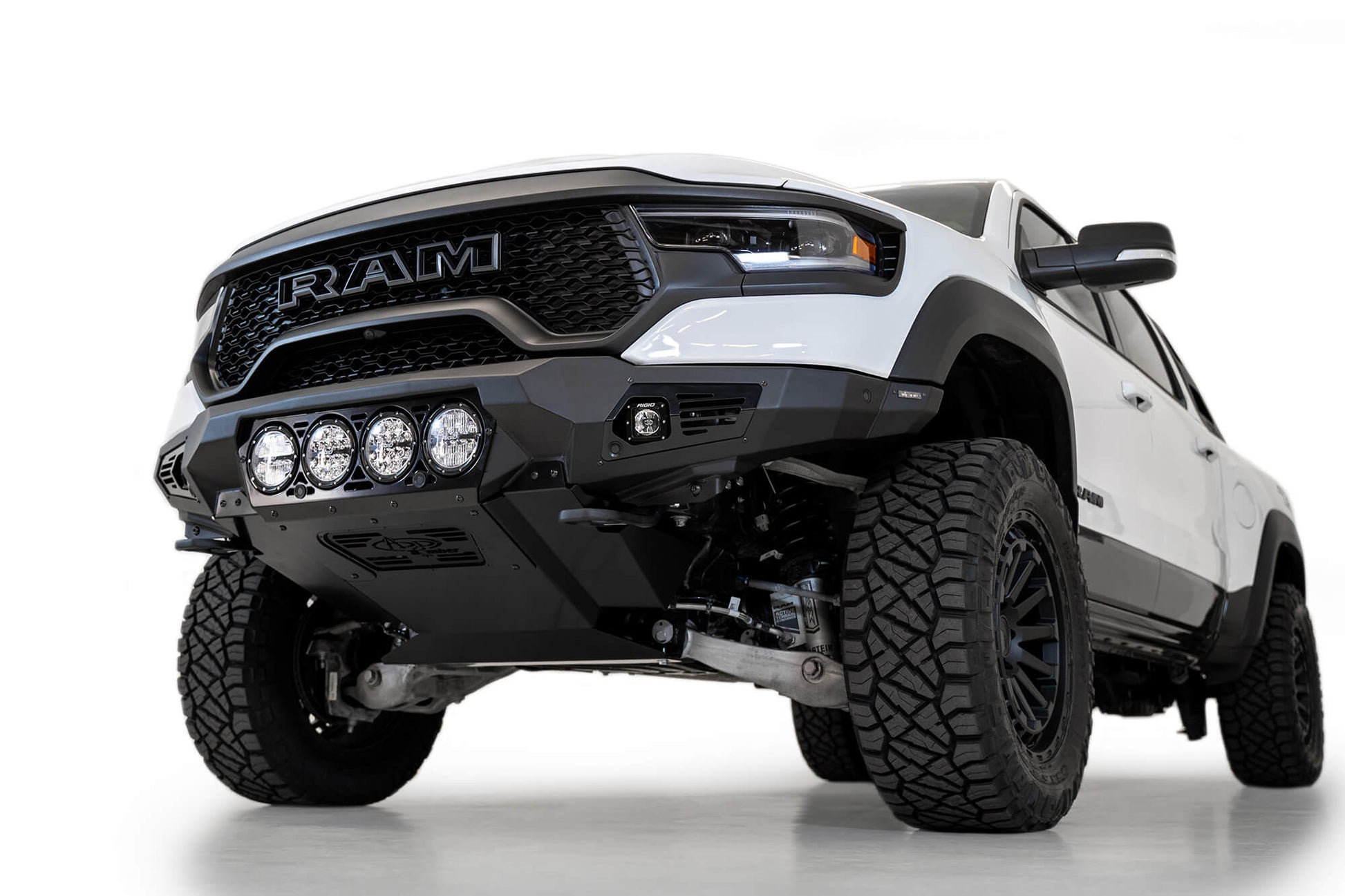 dodge-ram-trx-front-bumper_7332f0c6-9510-4655-b9d4-afc6ec29775c.jpg