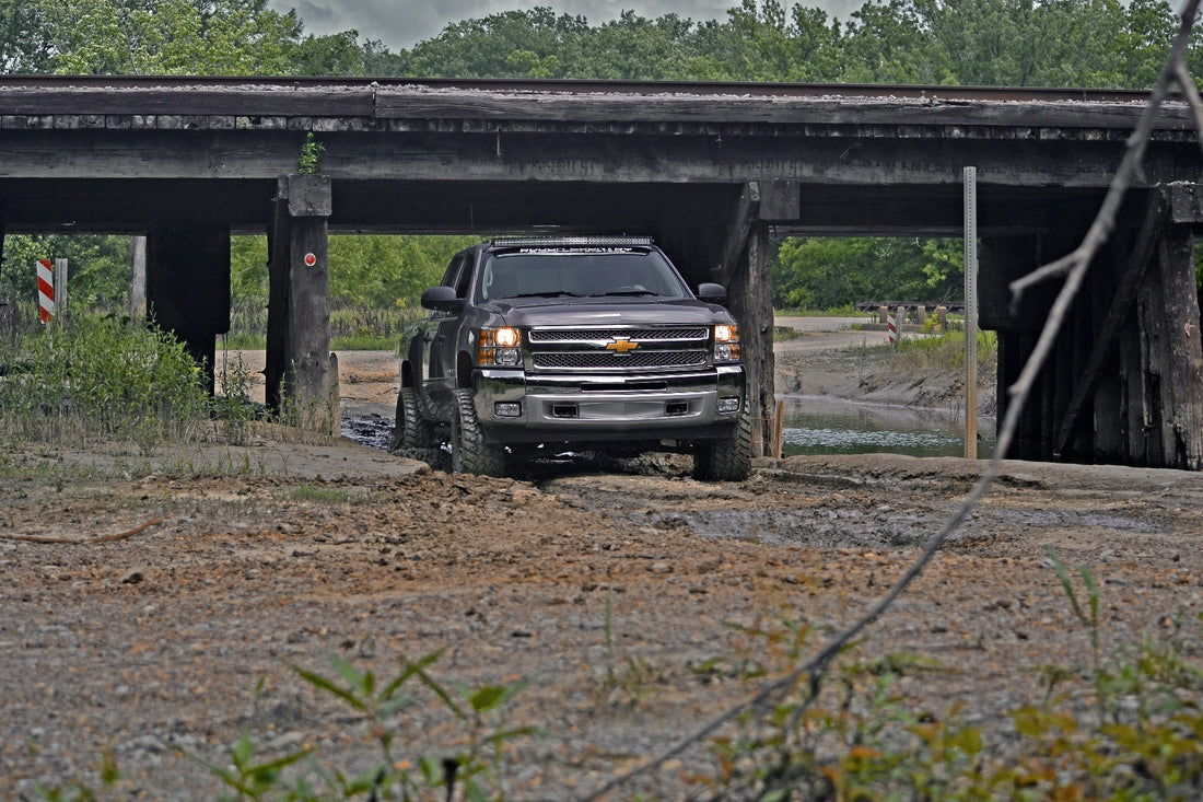 Rough Country 6 Inch Lift Kit | Chevy Silverado & GMC Sierra 1500 4WD (2007-2013)