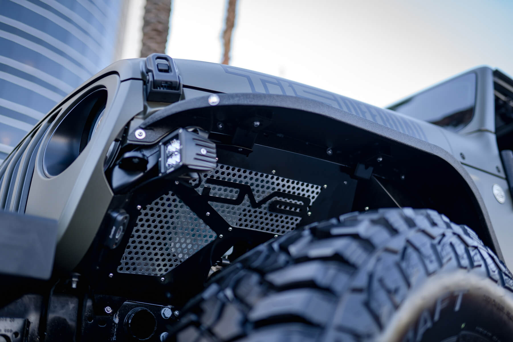 dv8-inner-fenders.jpg